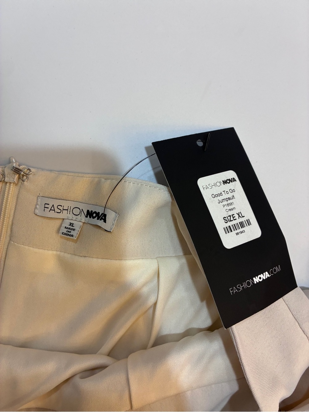 Fashion Nova Cream Jumpsuit - Size XL - Picture 4 of 6